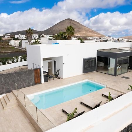 Villa Serenity Tías Buitenkant foto