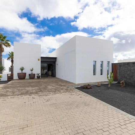 Villa Serenity Tías Buitenkant foto