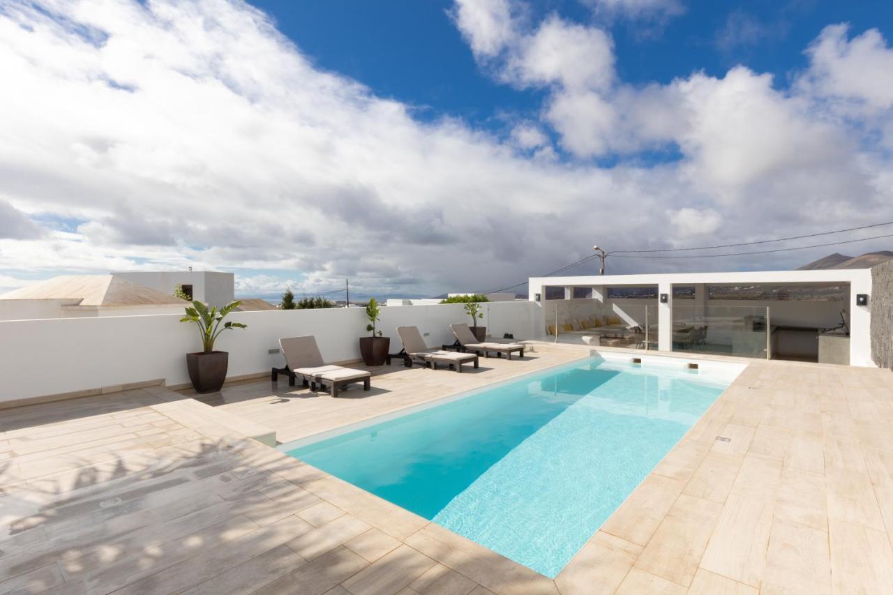 Villa Serenity Tías Buitenkant foto
