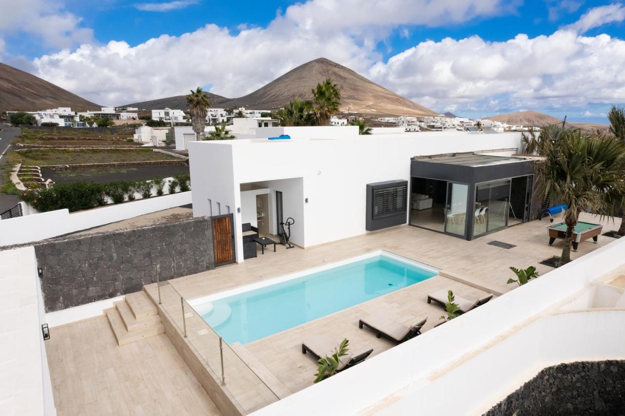 Villa Serenity Tías Buitenkant foto
